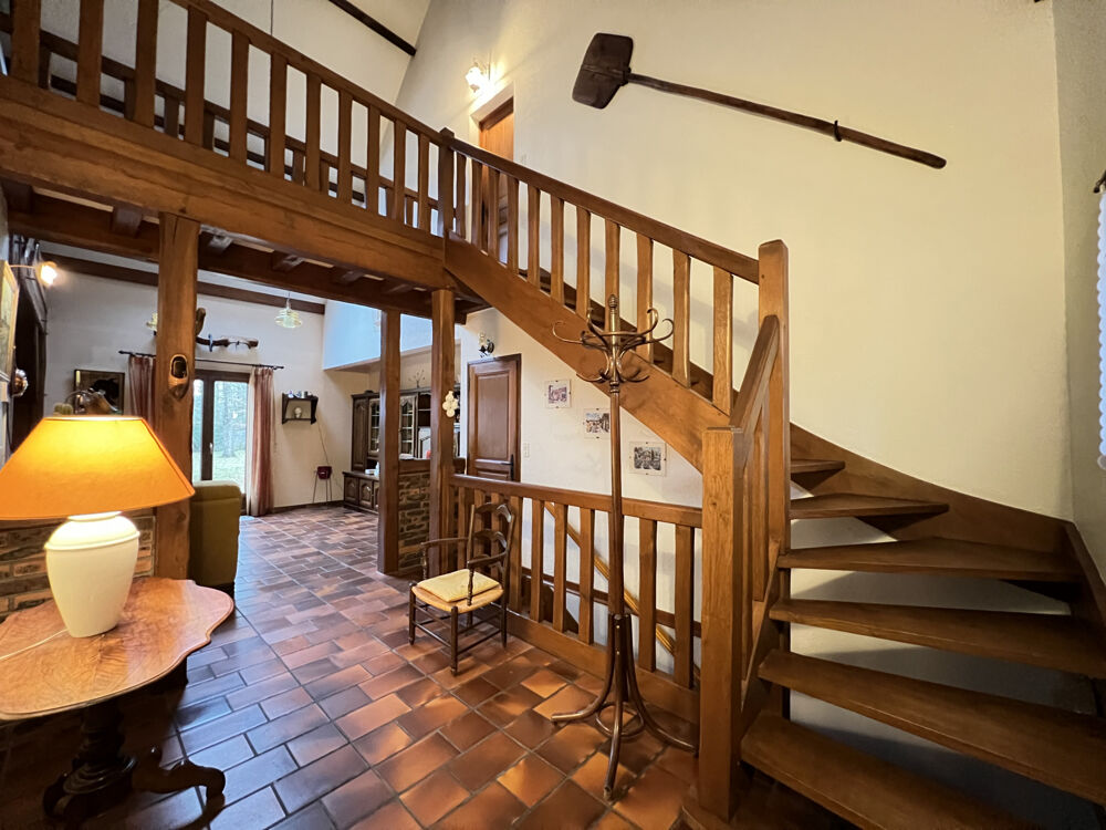 Maison T6 de 170 m2, Saint-Cyr-en-Val, environnement calme et verdoyant, terrain clos de 1 901 m