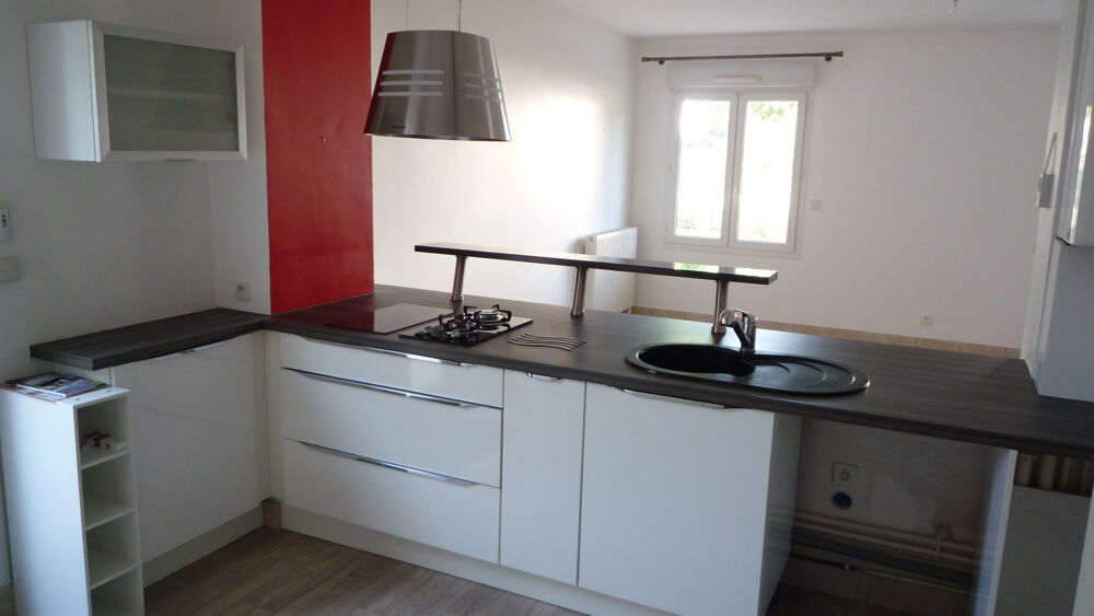 3 PIECES - 71,12 m2 - OLIVET