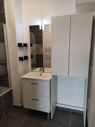  Appartement à louer 2 pièces 52 m²