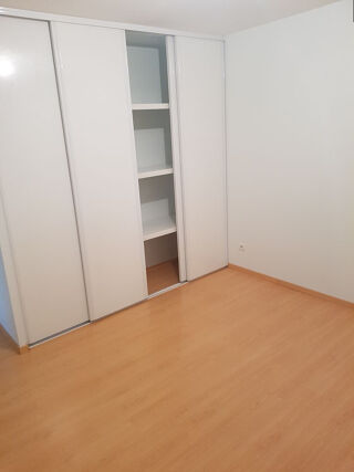  Maison à louer 4 pièces 102 m²