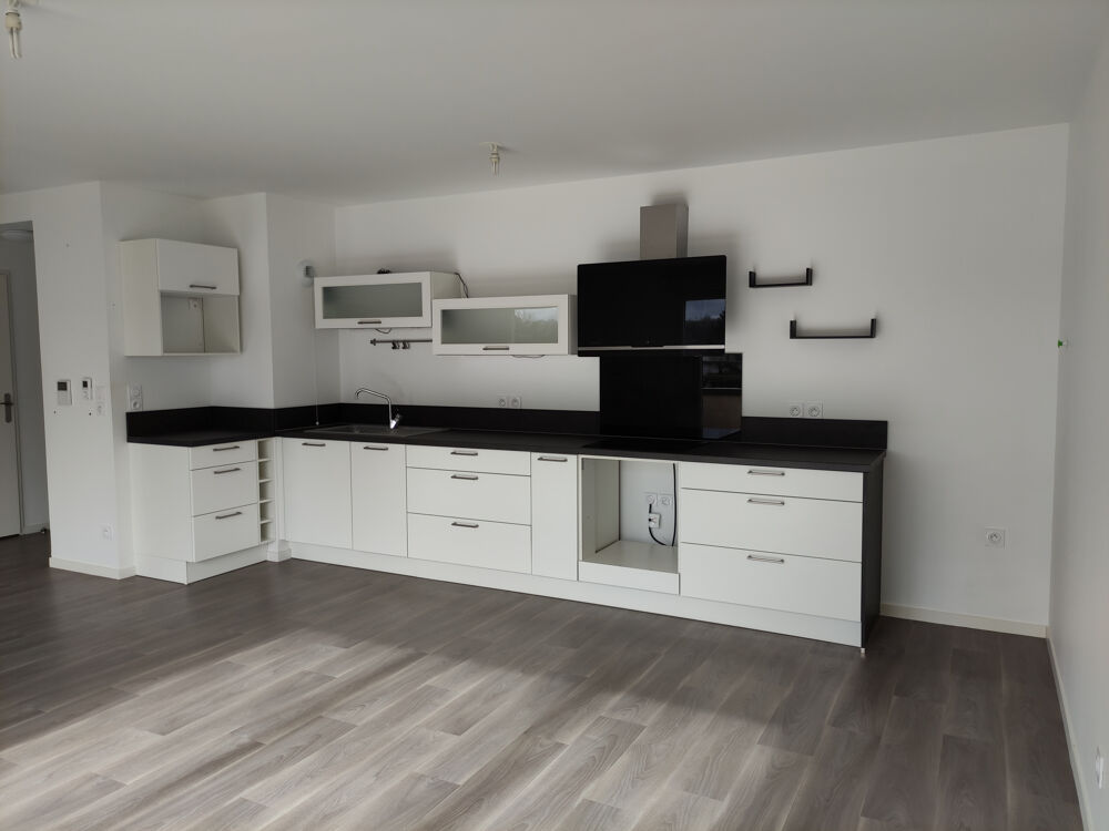 Location Appartement Appartement T2 avec cave -  51 m2 - Saint-Cyr-en-Val St cyr en val