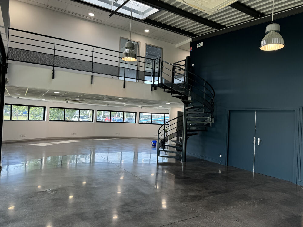   Local commercial / Dépôt / Bureaux 440 m2   Labège (31670) 