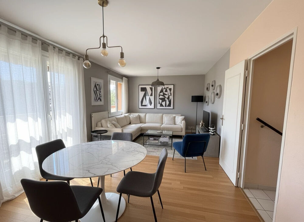 Toulouse rue Bonnat Beau potentiel pour ce T3 traversant avec balcons et parking