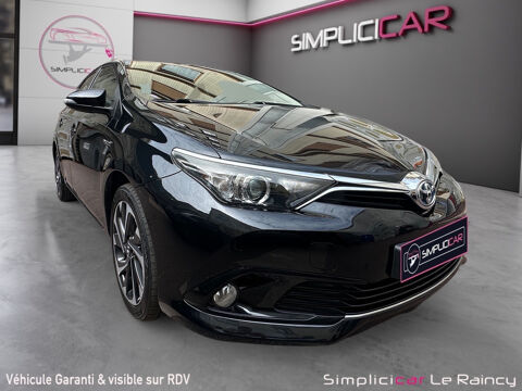 Toyota Auris Hybride 136h Executive 2018 occasion le Raincy 93340