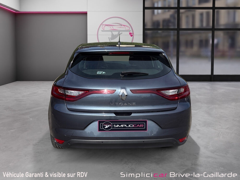 Megane IV M&eacute;gane IV Berline dCi 110 Energy Life 2016 occasion 19360 MALEMORT