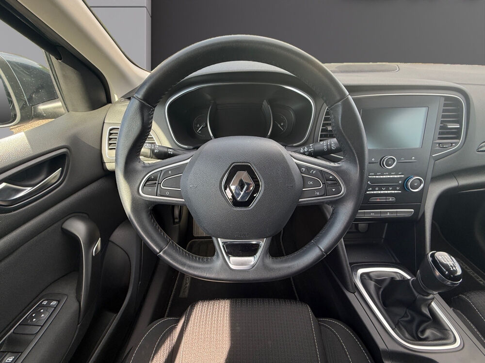 Megane IV M&eacute;gane IV Berline dCi 110 Energy Life 2016 occasion 19360 MALEMORT