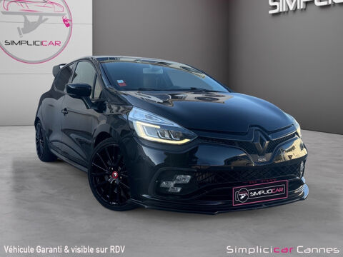 Renault Clio IV 1.6 Turbo 220 Energy RS Trophy EDC 2017 occasion Puget-sur-Argens 83480