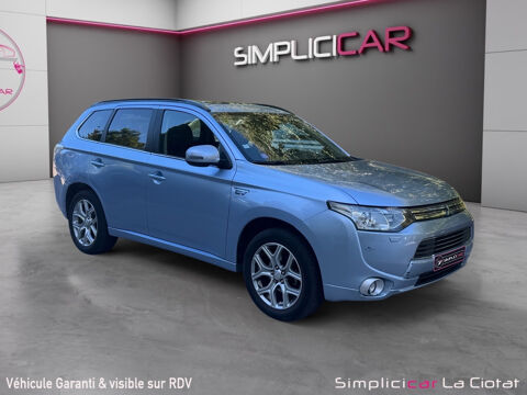 Outlander 2.0 i - 16 V TURBO HYBRID INSTYLE 2014 occasion 13600 LA CIOTAT
