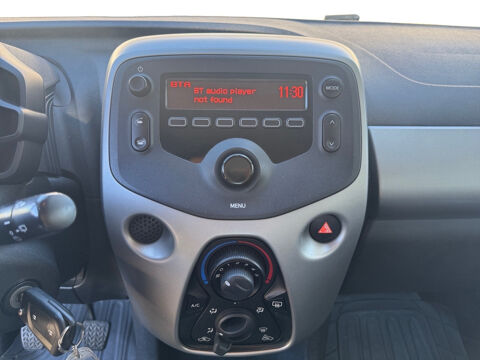 Aygo 1.0 VVT-i x-play 2015 occasion 13600 LA CIOTAT