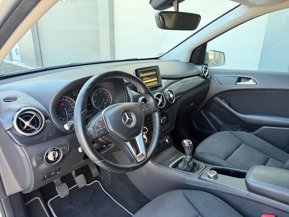 Classe B 180 CDI BlueEFFICIENCY Design 2012 occasion 13600 LA CIOTAT