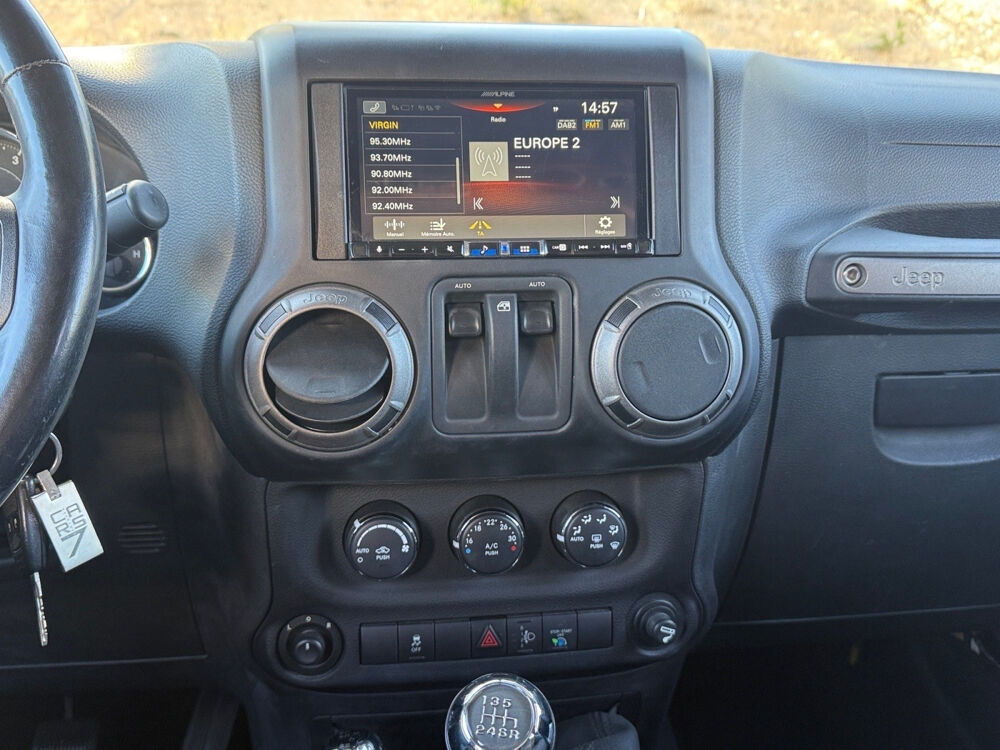 Wrangler 2.8 CRD 200 Sport 2011 occasion 13600 LA CIOTAT