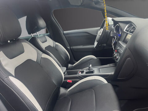 DS4 e-HDi 115 So Chic ETG6 2015 occasion 13600 LA CIOTAT