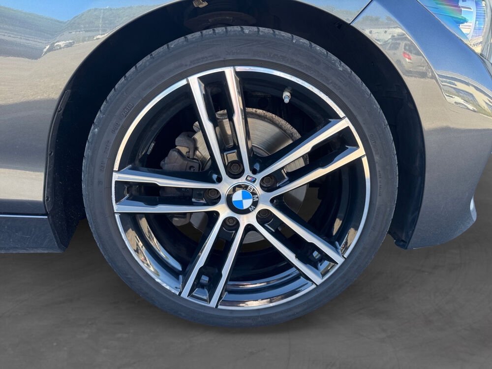 S&eacute;rie 1 120i 184 ch BVA8 M Sport 2018 occasion 13600 LA CIOTAT