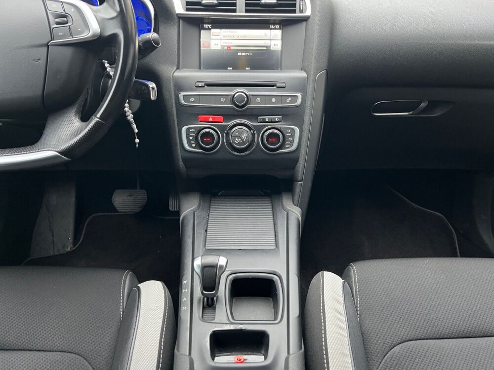 DS4 e-HDi 115 So Chic ETG6 2015 occasion 13600 LA CIOTAT