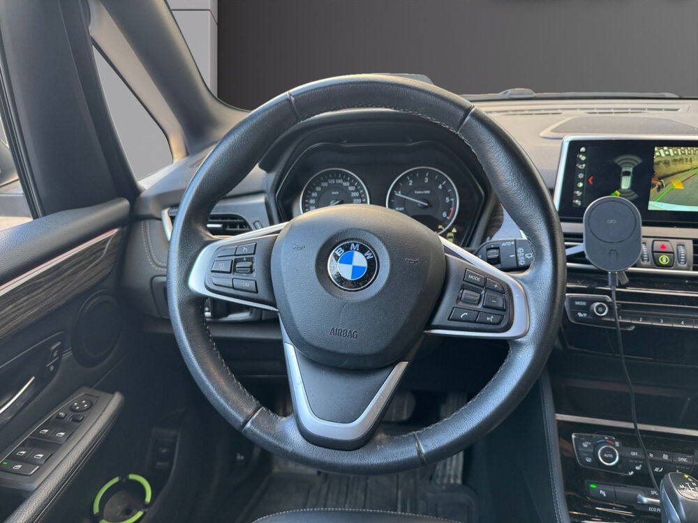 Serie 2 Active Tourer 216d 116 ch Luxury A 2018 occasion 13600 LA CIOTAT