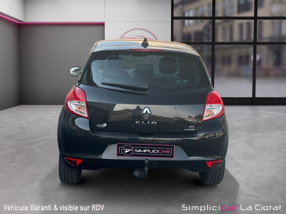 Clio III dCi 90 eco2 Expression Clim 2011 occasion 13600 LA CIOTAT