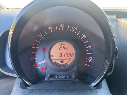 Aygo 1.0 VVT-i x-play 2015 occasion 13600 LA CIOTAT