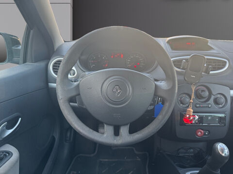 Clio III dCi 90 eco2 Expression Clim 2011 occasion 13600 LA CIOTAT