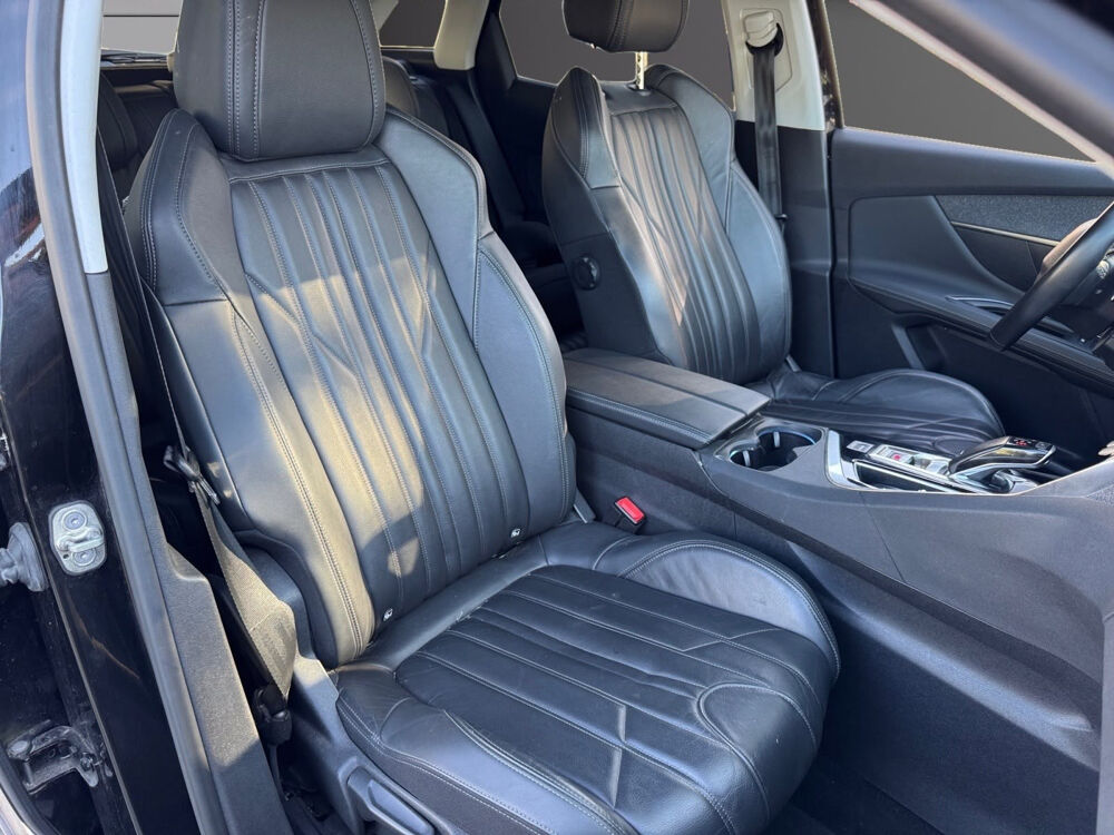 3008 BlueHDi 130ch S&S EAT8 Allure Business 2019 occasion 13600 LA CIOTAT