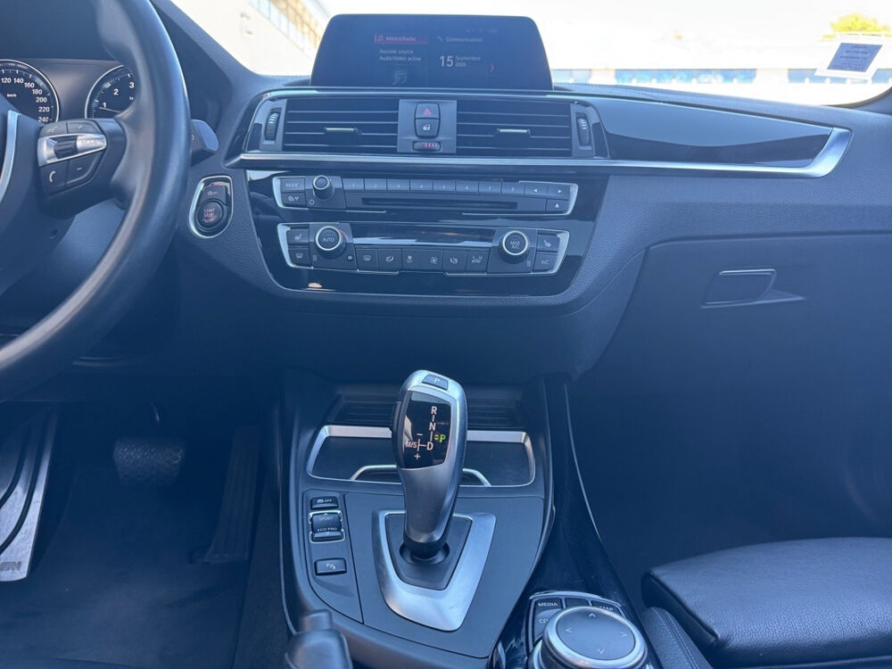S&eacute;rie 1 120i 184 ch BVA8 M Sport 2018 occasion 13600 LA CIOTAT
