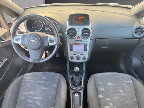 Corsa 1.4 - 100 ch Twinport Color Edition 2011 occasion 13600 LA CIOTAT