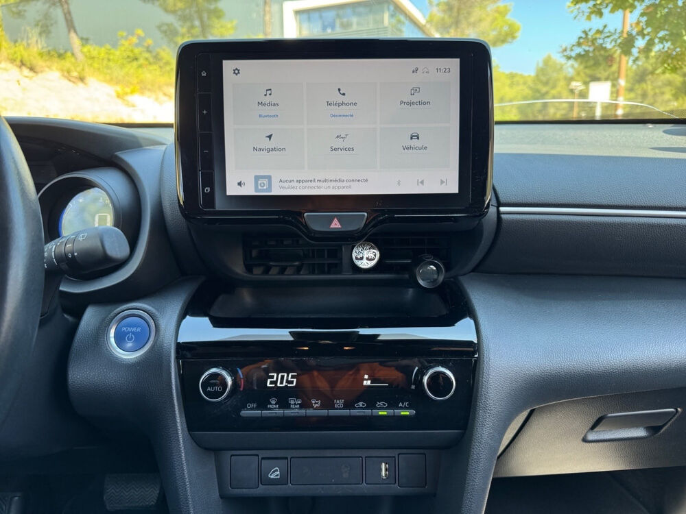 Yaris Cross Hybride 116h AWD-i Design 2022 occasion 13600 LA CIOTAT