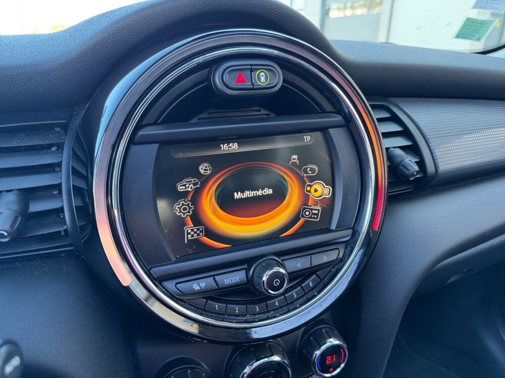 Cooper Hatch 3 Portes 136 ch BVA6 Edition Blackfriars 2018 occasion 13600 LA CIOTAT