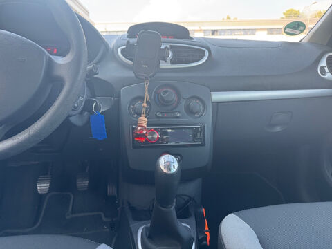 Clio III dCi 90 eco2 Expression Clim 2011 occasion 13600 LA CIOTAT