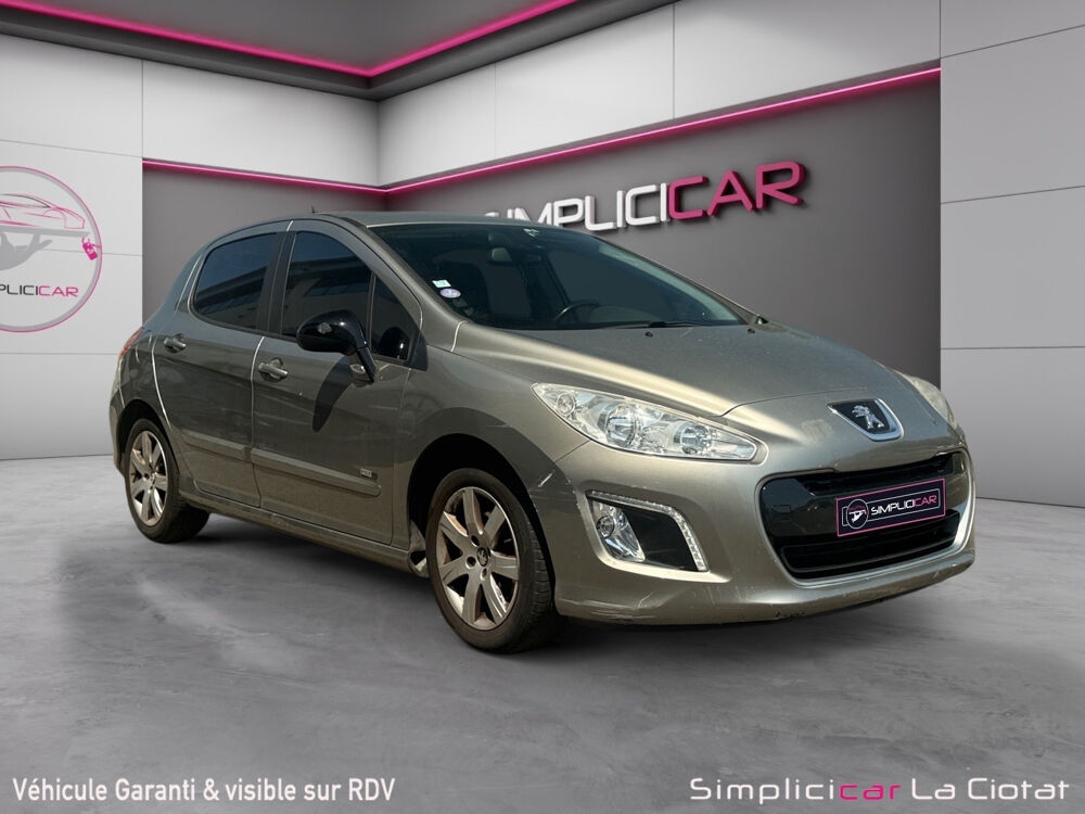 308 1.6 VTi 120ch Style 2013 occasion 13600 LA CIOTAT