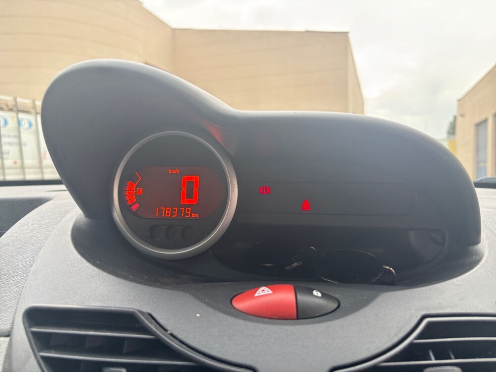 Twingo II 1.5 dCi 65 eco2 Authentique 2010 occasion 77400 Lagny-sur-Marne