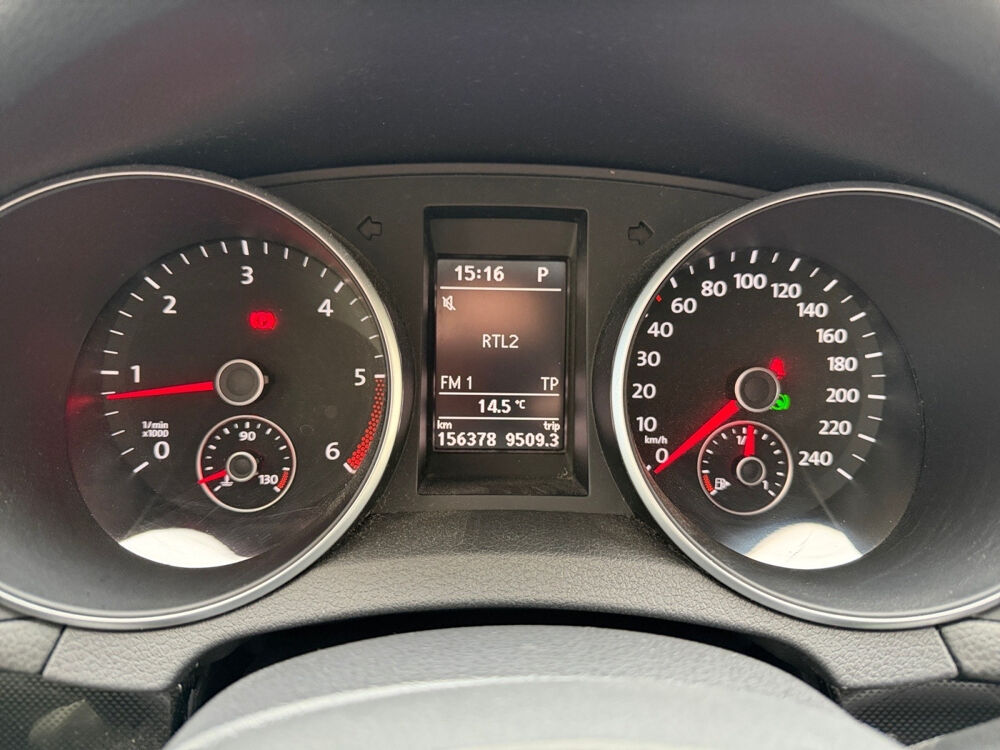 Golf 1.6 TDI 105 BlueMotion Technology FAP Confortline DSG7 2013 occasion 77400 Lagny-sur-Marne