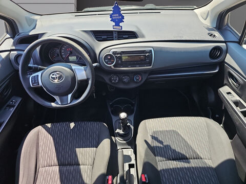Yaris 69 VVT-i Active 2013 occasion 77400 Lagny-sur-Marne