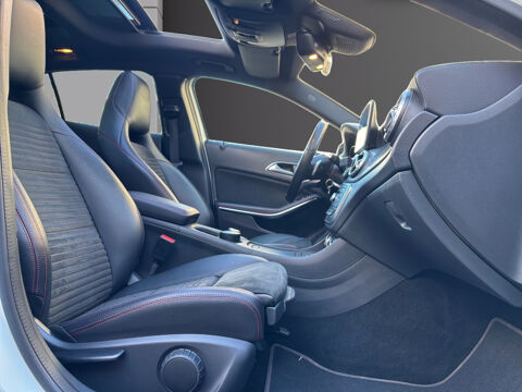 Classe GLA 250 4-Matic Fascination 7-G DCT A 2016 occasion 77400 Lagny-sur-Marne
