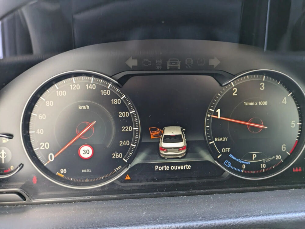 S&eacute;rie 3 318d 150 ch BVA8 Luxury 2018 occasion 77400 Lagny-sur-Marne