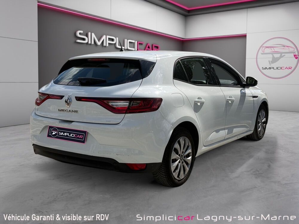 Megane IV M&eacute;gane IV Berline dCi 110 Energy Life 2017 occasion 77400 Lagny-sur-Marne