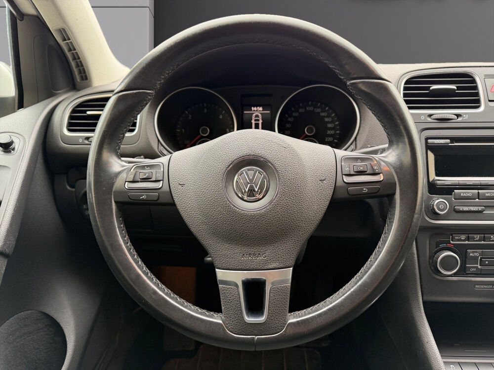 Golf 1.6 TDI 105 BlueMotion Technology FAP Confortline DSG7 2013 occasion 77400 Lagny-sur-Marne