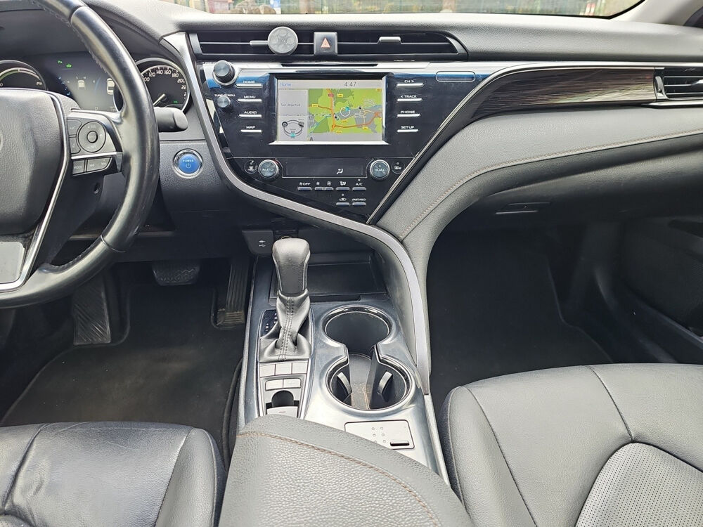 Camry Hybride Pro 218ch 2WD Dynamic Business 2021 occasion 77400 Lagny-sur-Marne