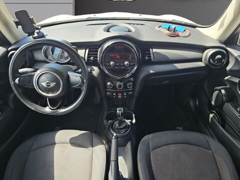One D Hatch 3 Portes 95 ch Finition Salt 2018 occasion 77400 Lagny-sur-Marne