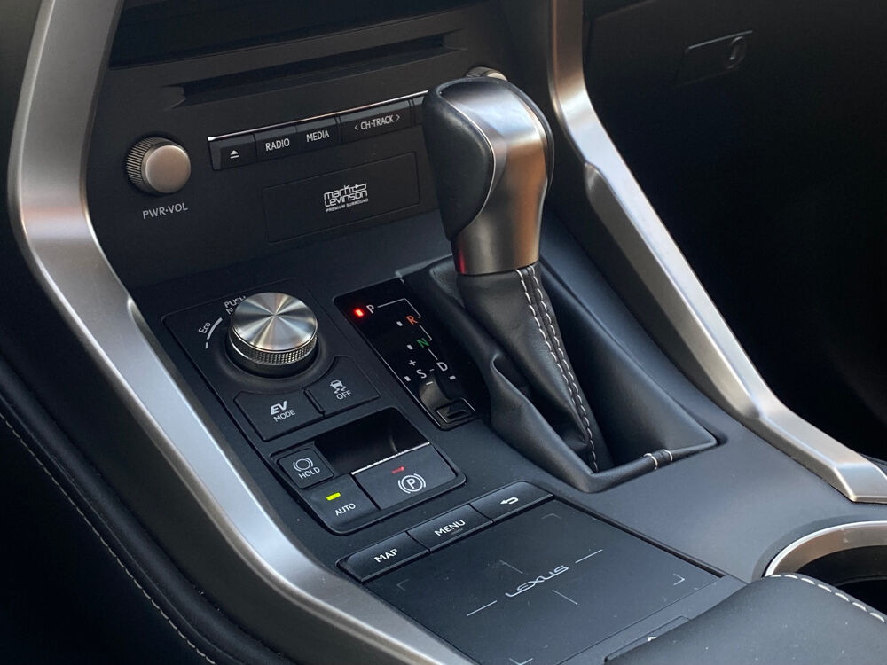 NX 300h 4WD Executive 2019 occasion 77400 Lagny-sur-Marne