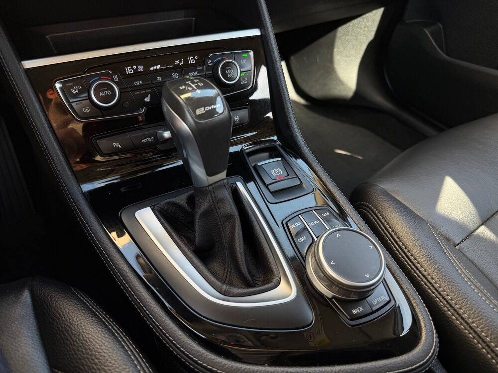 Serie 2 Active Tourer 225xe iPerformance 224 ch BVA6 Luxury 2018 occasion 77400 Lagny-sur-Marne