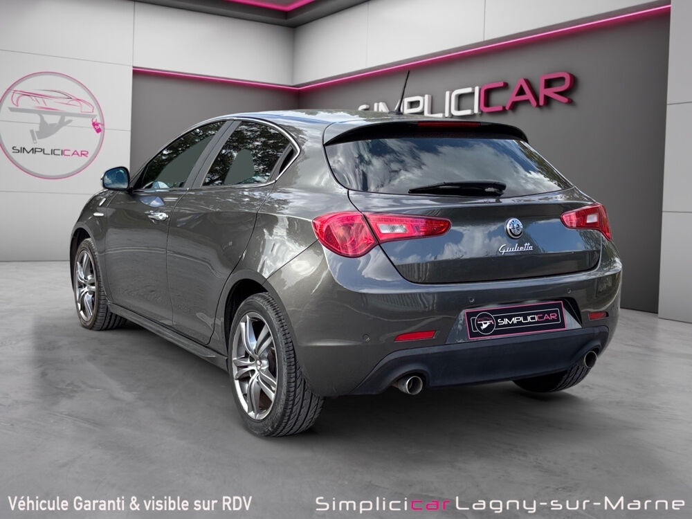 Giulietta 2.0 JTDm 175 ch S&S Trofeo TCT 2015 occasion 77400 Lagny-sur-Marne