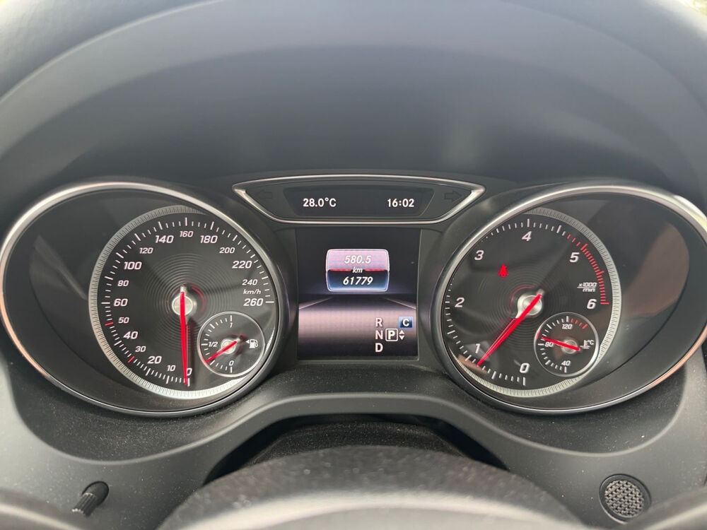 Classe GLA GLA 200 d 7-G DCT Starlight Edition 2019 occasion 77400 Lagny-sur-Marne