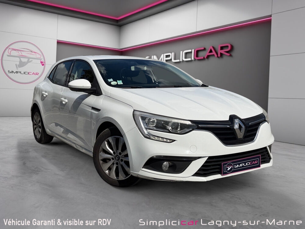 Megane IV M&eacute;gane IV Berline dCi 110 Energy Life 2017 occasion 77400 Lagny-sur-Marne