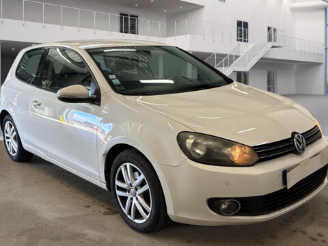 Annonce voiture Volkswagen Golf 8980 €