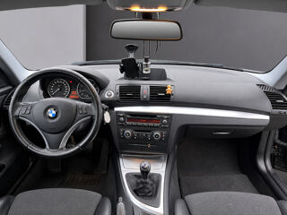 S&eacute;rie 1 120i 170 ch Sport Design 2010 occasion 77400 Lagny-sur-Marne