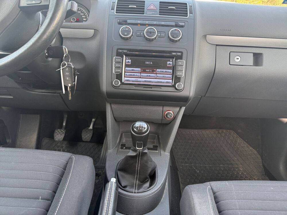 Touran 1.6 TDI 105 FAP Cup 2015 occasion 77400 Lagny-sur-Marne