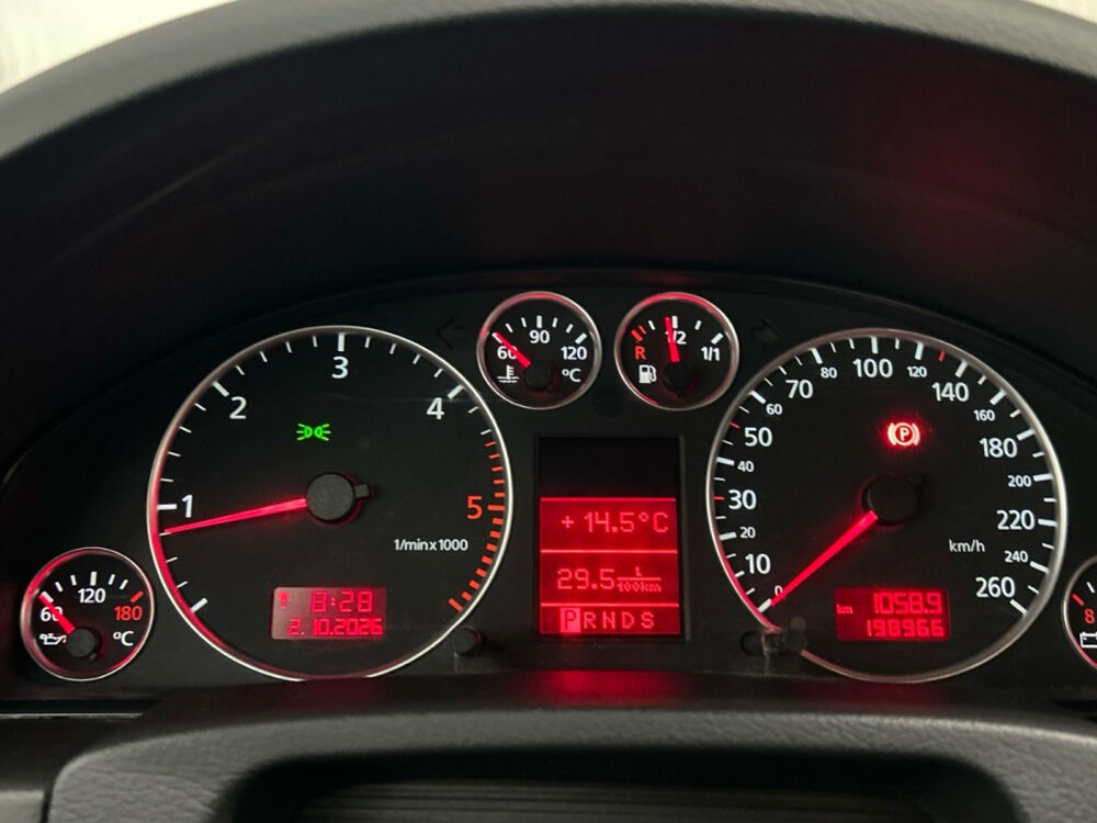 A6 2.5 TDI V6 - 180 Pack Plus Quattro Tiptronic A 2002 occasion 77400 Lagny-sur-Marne