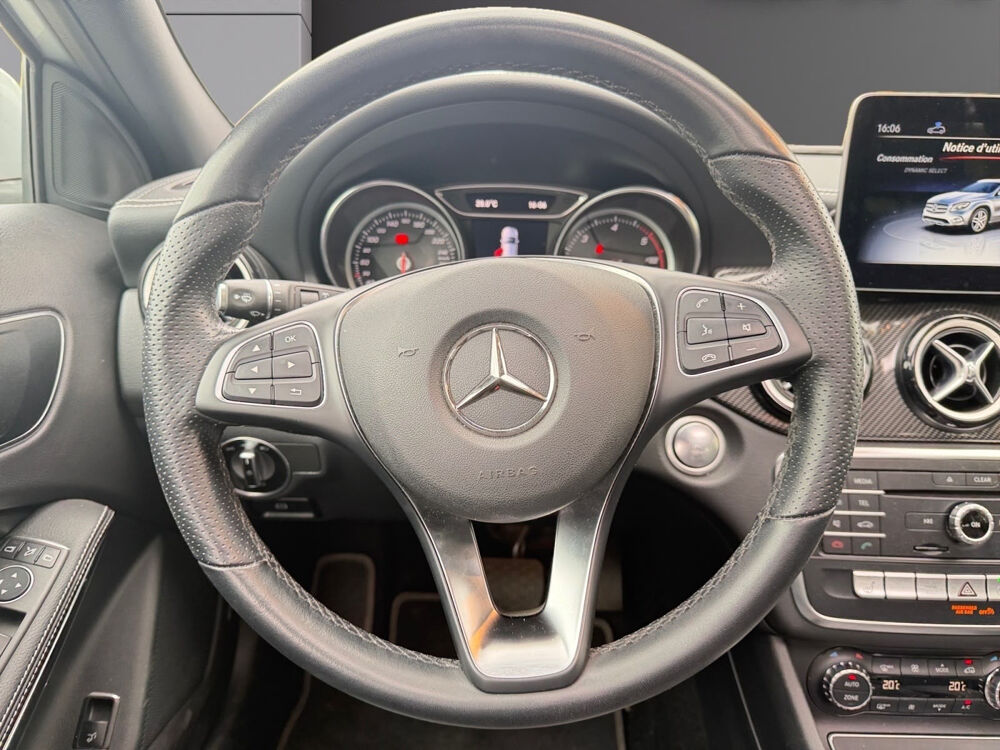 Classe GLA GLA 200 d 7-G DCT Starlight Edition 2019 occasion 77400 Lagny-sur-Marne