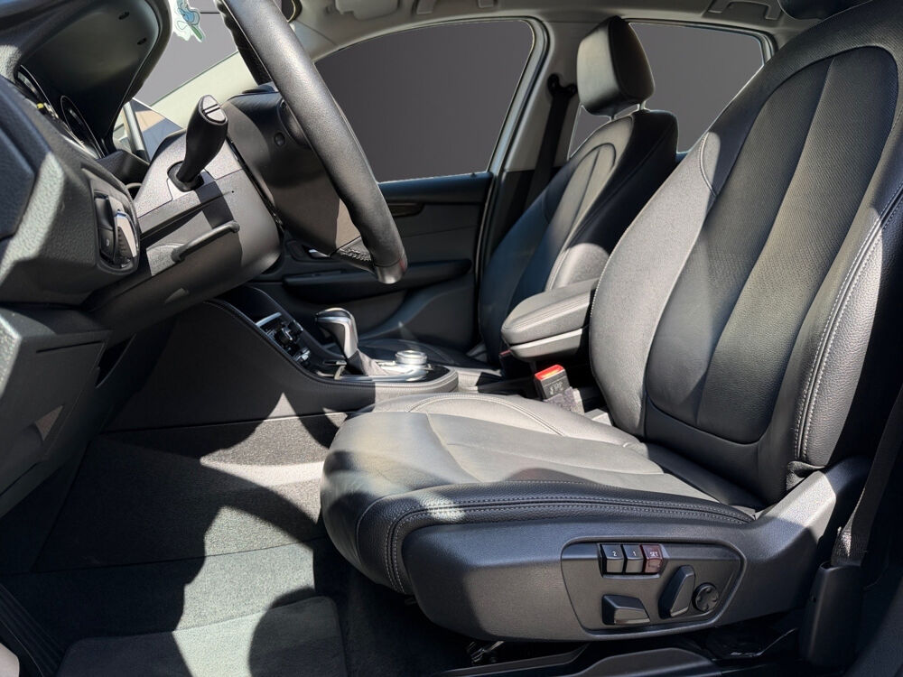 Serie 2 Active Tourer 225xe iPerformance 224 ch BVA6 Luxury 2018 occasion 77400 Lagny-sur-Marne