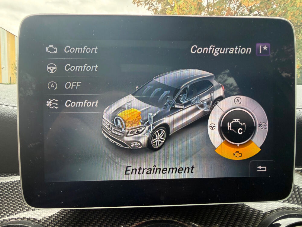 Classe GLA GLA 200 d 7-G DCT Starlight Edition 2019 occasion 77400 Lagny-sur-Marne